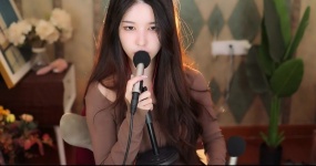 虎牙 抱抱er asmr   口腔音