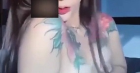 戚佳丽 刘一手的女徒弟 不雅视频外流  泪崩控前男友 承认是本人