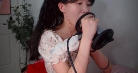 芝麻对辣 ASMR 舌尖抵耳心酥麻捂耳朵 舔耳