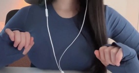 YUUU 后妈上衣