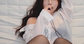 Yoonying 请求授予女朋友