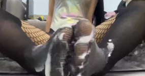 娜美 黑丝足玩弄
