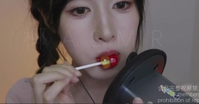 其实是椰子啦 ASMR 棒棒糖舔耳