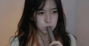 其实是椰子啦 F 双耳弹舌