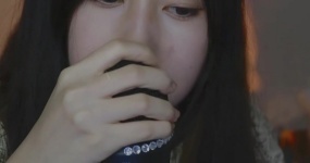 其实是椰子啦 ASMR F保鲜膜舔麦
