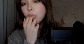 豆沙包好次嘛 舔手指