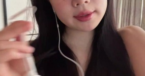 kk快睡觉 啃麦