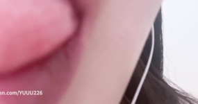 yuuu 舔手指
