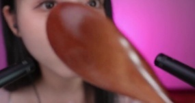 是sumimi呀 吃一个新买的木勺吧~miamiamia口腔音