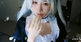 秋水 你喜欢女仆穹妹还是睡衣 COS