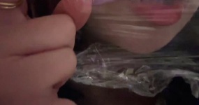 方便面助眠 舔保鲜膜