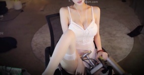 张爱玲  照顾生病的女同事