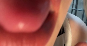 pipi酱睡不醒 吃掉你 lens licking