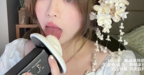 椰椰拿铁 舌尖轻颤的铃兰花女视觉向天鹅带你坠入微醺梦境