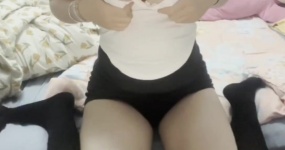 小颖太困 萝莉跪 十一分钟