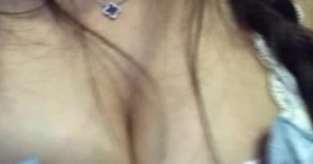 小春助眠 大哥 173629xxx  分享 胸部衣服抓挠 口腔展示