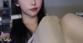 酥酥学姐 沉浸式丝里丝摩擦按摩 手丝 丝手私脚双麦享受
