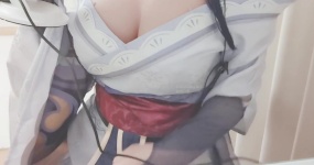 羽波奈奈 雷神