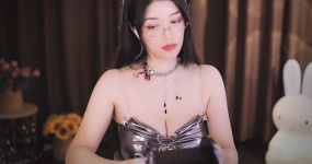 ASMR    夏乔恩    沉浸式耳朵按摩