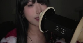 小0觉觉猪 傲娇女友化身平安夜精灵