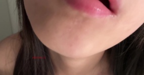 楼下饼饼快睡觉 怼脸舔屏