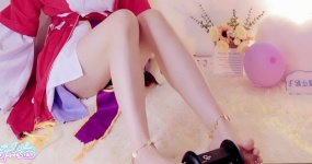 兰兰小苍 【涂山红红】果足_亲亲舔舔略略略_足音按摩_果足过电