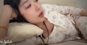 酥酥学姐 甜甜的恋爱 等晚归回家的男朋友搂搂睡觉咯