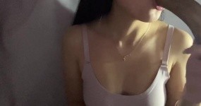 琉璃瓦 黑布啦啦