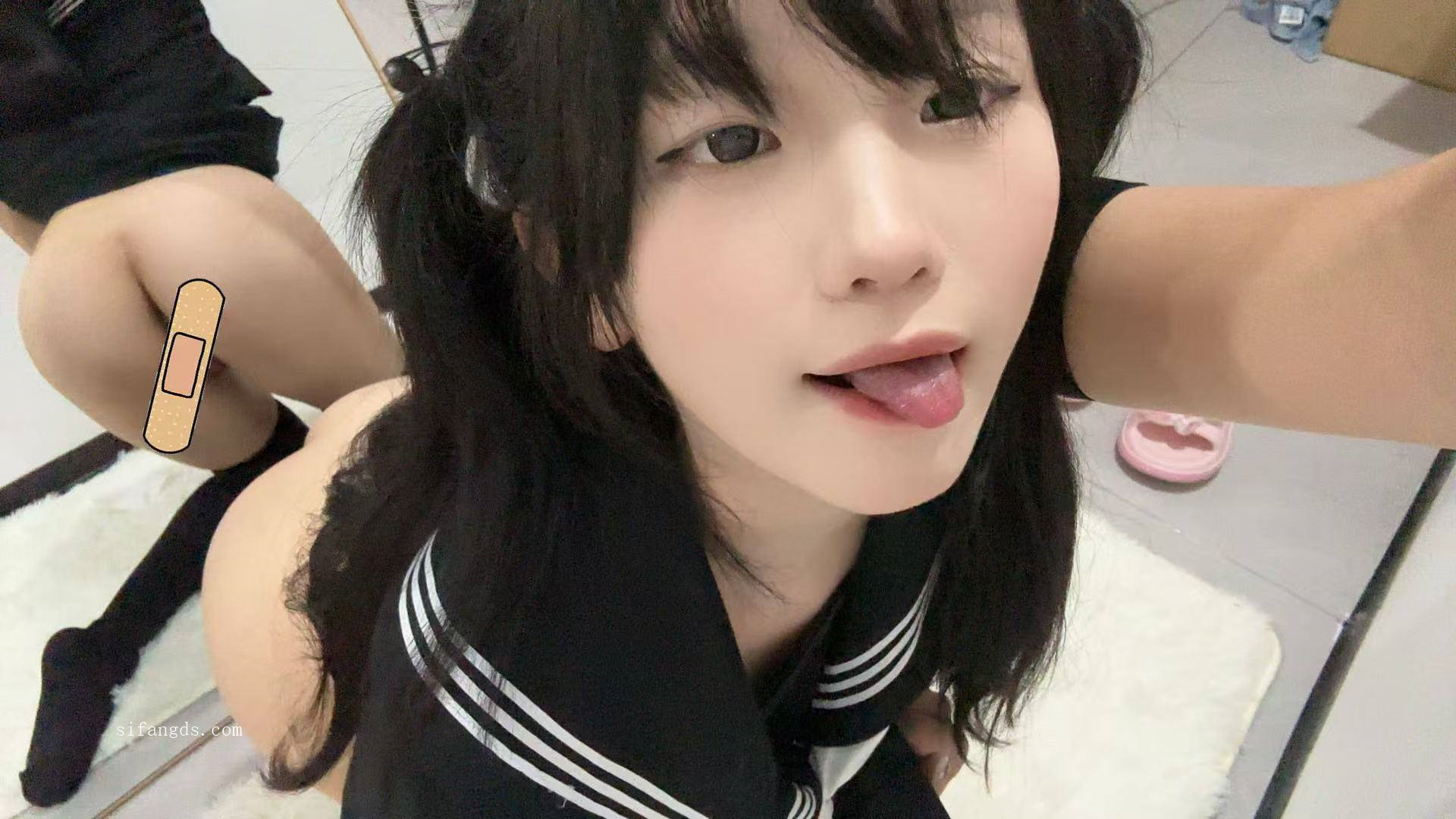 抖音 屁屁小幼怜 反差萝莉漏内诱惑哄睡娇嗔福利